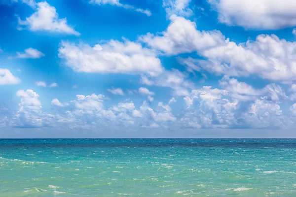 열 대 해변 순수한 물 — 스톡 사진