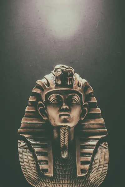 Beeldje van de tutankhamen van de farao — Stockfoto