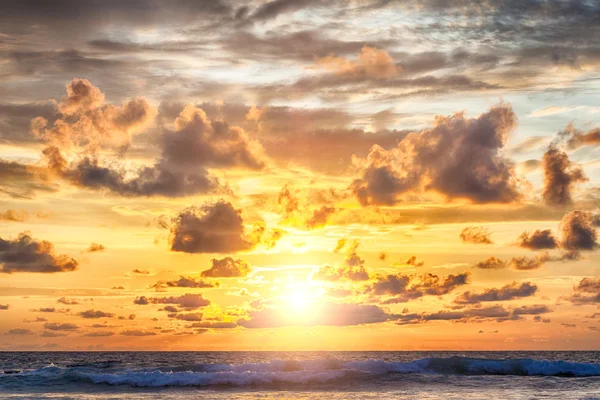 Beautiful Ocean sunrise — Stock Photo, Image