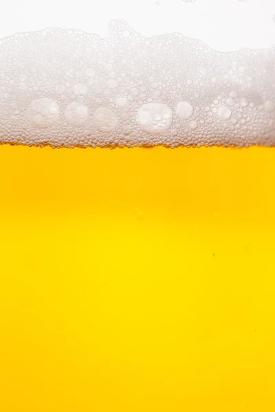 Bier bubbels in mok — Stockfoto