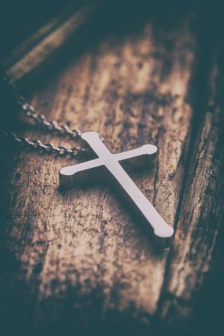 Hıristiyan gümüş haç