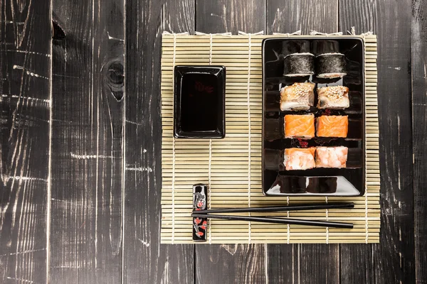 Sushi rolt set — Stockfoto