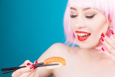 güzel kız suşi yemek 