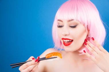 güzel kız suşi yemek 