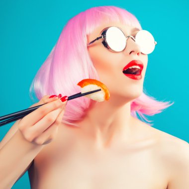 güzel kız suşi yemek 