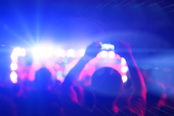 Silhouettes of people and musicians — Stock Photo, Image