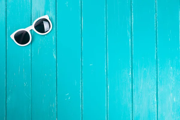 Elegantes gafas de sol blancas — Foto de Stock