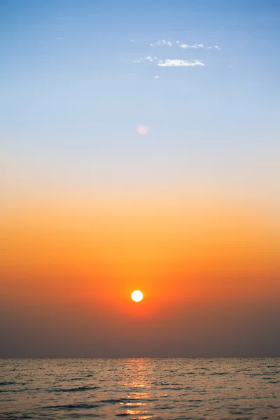 Východ slunce v moři — Stock fotografie