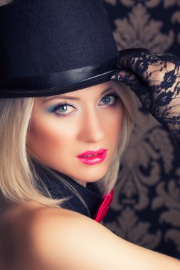 güzel kabare kadın