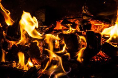 Ateş yanan yakın çekim