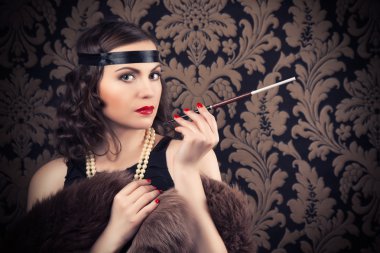 Retro kadın holding ağızlık