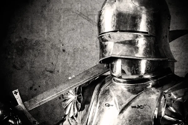 Knight wearing armor — Stock Photo, Image