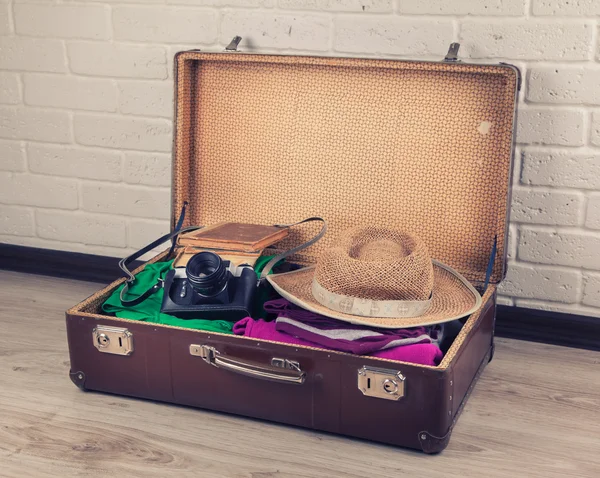 Valise vintage emballée — Photo