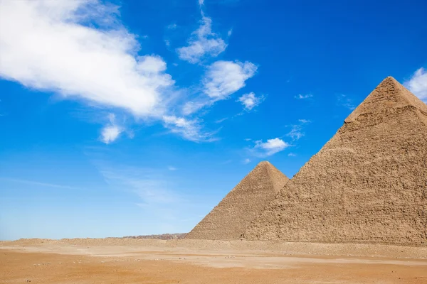 Stora pyramiden i giza — Stockfoto