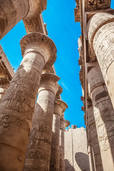 Sloupová síň na chrámy v Karnaku — Stock fotografie