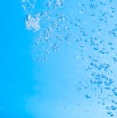 Makro kabarcıklar su