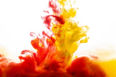 Su sarı ve kırmızı mürekkep