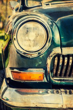 Retro otomobil Far