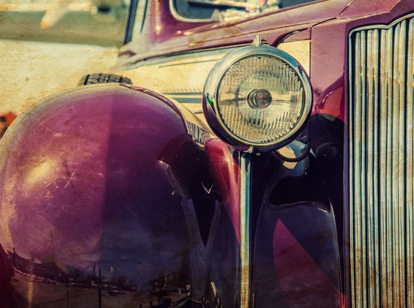 Фара ретро автомобиля — стоковое фото
