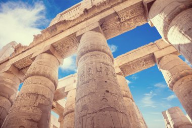 büyük Hipostil Binası'nda karnak tapınakları