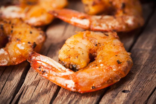 Tasty fried shrimps — Stock Photo, Image