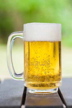 bir bardak hafif bira