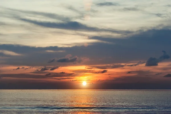 Schöner Sonnenaufgang — Stockfoto