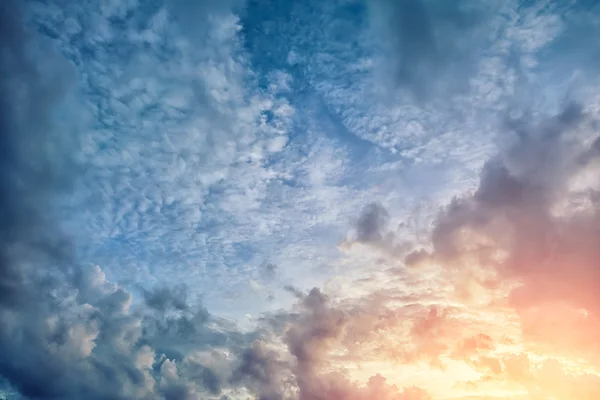 Vacker blå himmel — Stockfoto