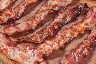 çıtır dilimlenmiş jambon