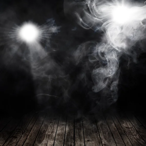 Schijnwerpers en rook in een kamer — Stockfoto