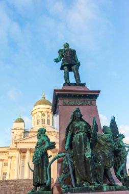 Rusça Çar Alexander II anıtı 