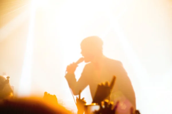 Silhouettes of people and musicians — Stock Photo, Image