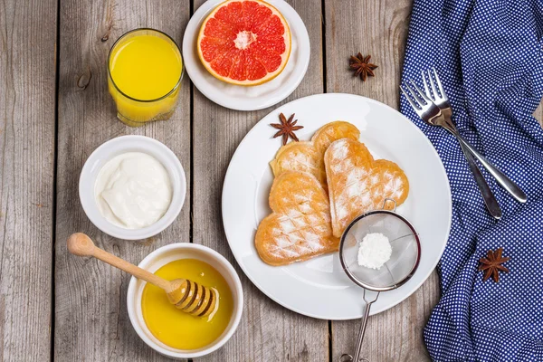 Desayuno con gofres belgas — Foto de Stock