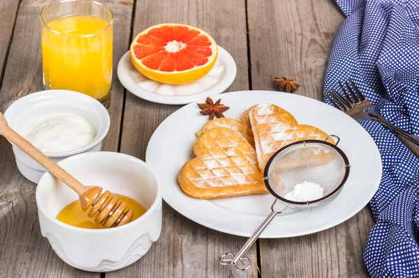 Belçika waffle ile Kahvaltı — Stok fotoğraf