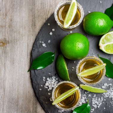 Altın Meksika tekila shot