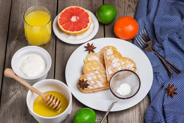 Breakfast with belgian waffles — Stock Photo, Image