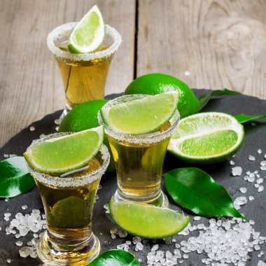 Altın Meksika tekila shot