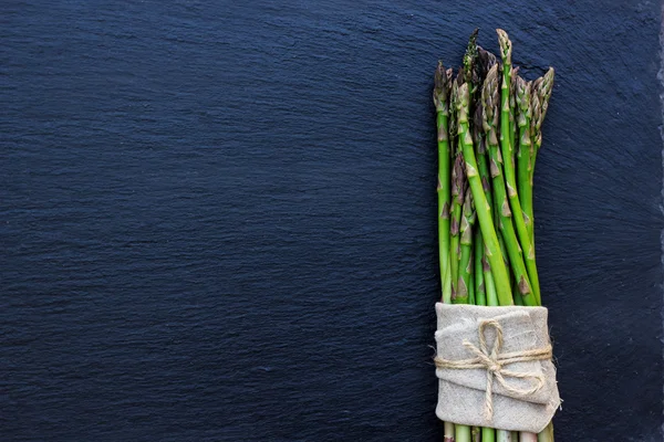Organic fresh asparagus — Stock Photo, Image