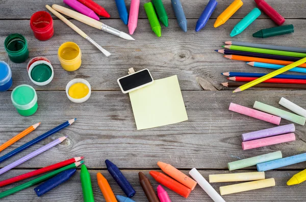 School supplies, crayons, pens, chalks — Stock Photo, Image