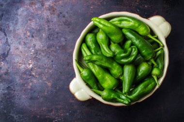 Ham yeşil biber gizemli de padron geleneksel İspanyolca tapas