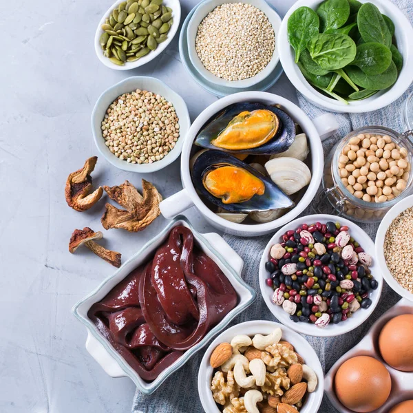 Egészséges Táplálkozás Diéta Koncepció Vassal Teli Ételek Választéka Marha Máj — Stock Fotó
