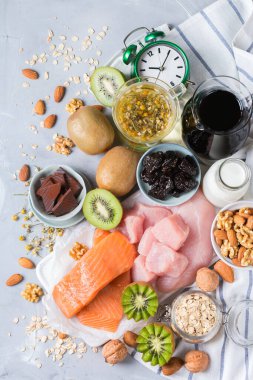 Uykusu bol gıdalar. Melatonin hormonu ve triptofan salgılıyor. 