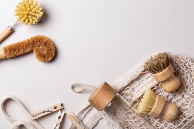 Plastiksiz ve yeniden kullanılabilir mutfak gereçleri.