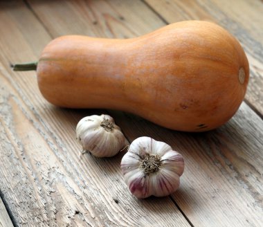 kabak ve sarımsak