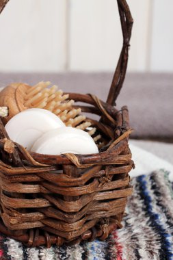 Sabunlar, havlu, yıkama bezler ve fırça gibi spa gerekli