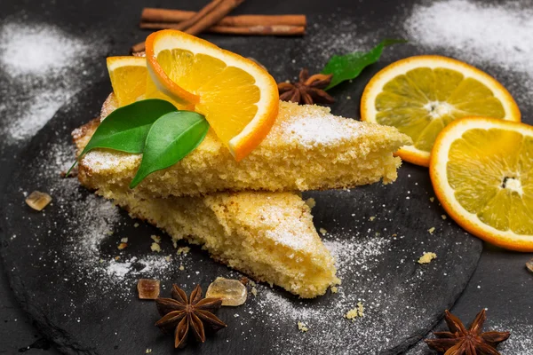 Torta di polenta, mais e burro di limone — Foto Stock