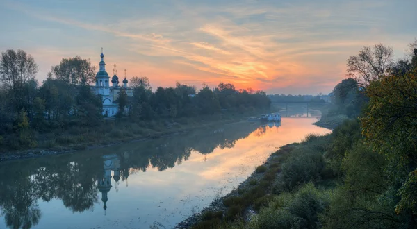 Світанку на річці Vlogda Ліцензійні Стокові Фото