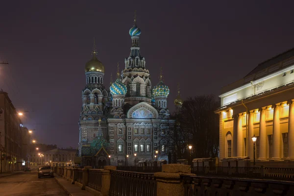 Sint-Petersburg, de kathedraal van de opstanding op het Bloed Spilled — Stockfoto