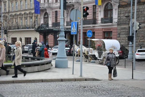 Lviv Ukraine Janvier 2021 Transport Touristique Attente Passagers Dans Les — Photo