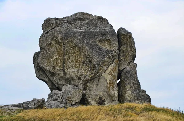 Utsikt Över Pidkamin Inselberg Angränsande Kulle Och Närliggande Antika Kyrkogård — Stockfoto